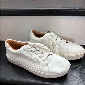 Steve Madden White Sneakers *Flaw